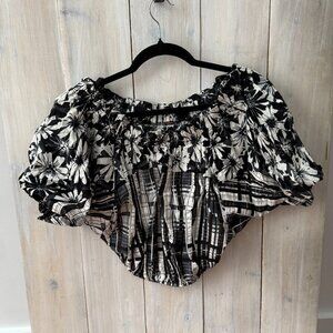 Free People Black & White Printed Top NEW Size XS